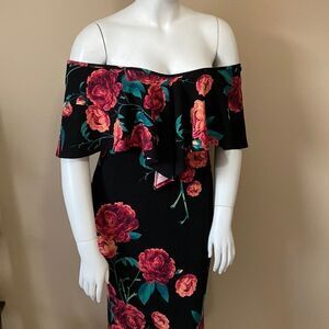 Woman's Off the Shoulder Black Maxi Mermaid Bodycon Dress w/Roses - Size 1X